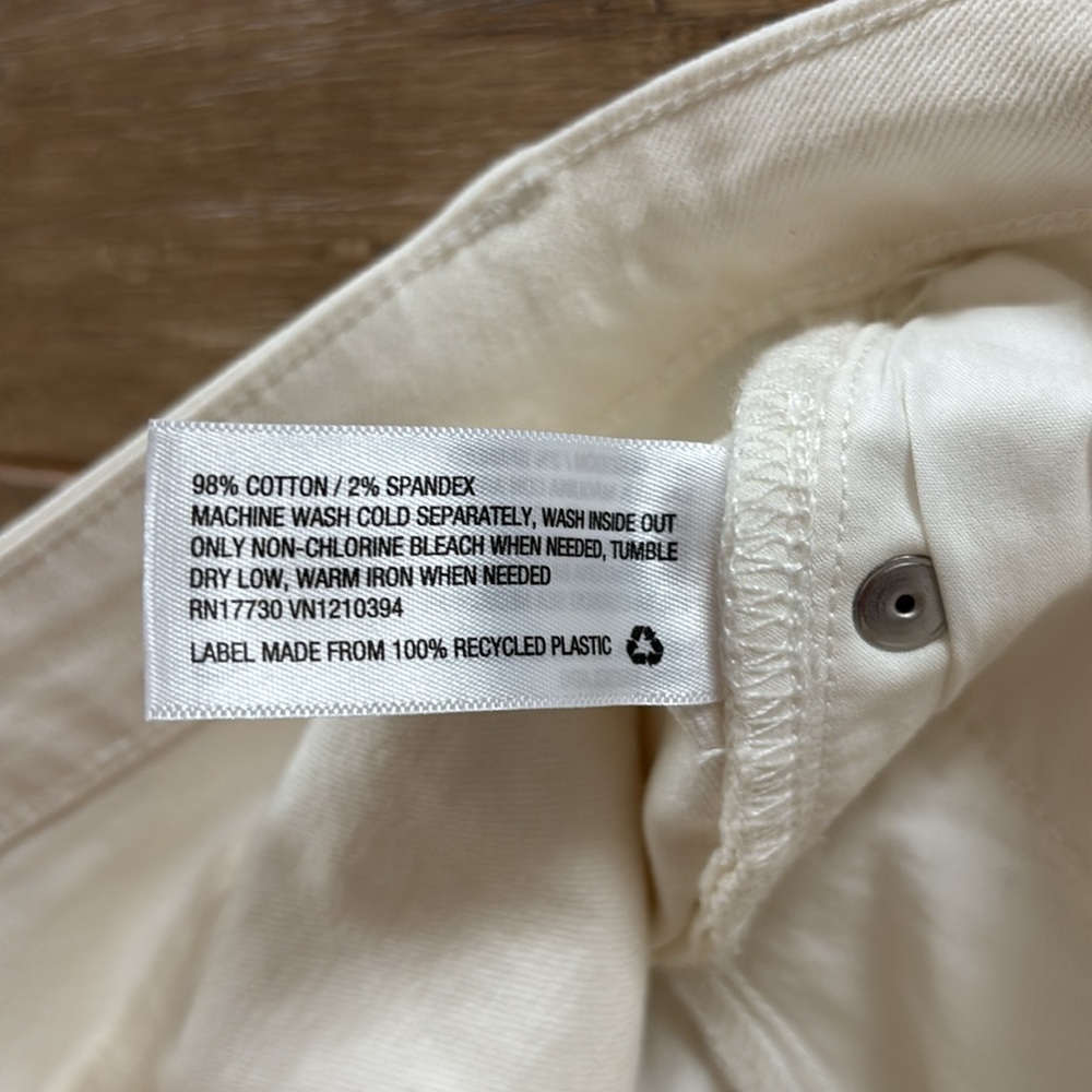 Universal Thread High Rise Jeans in Cream - Picture 8 of 8
